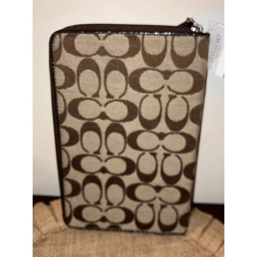 Coach signature reader